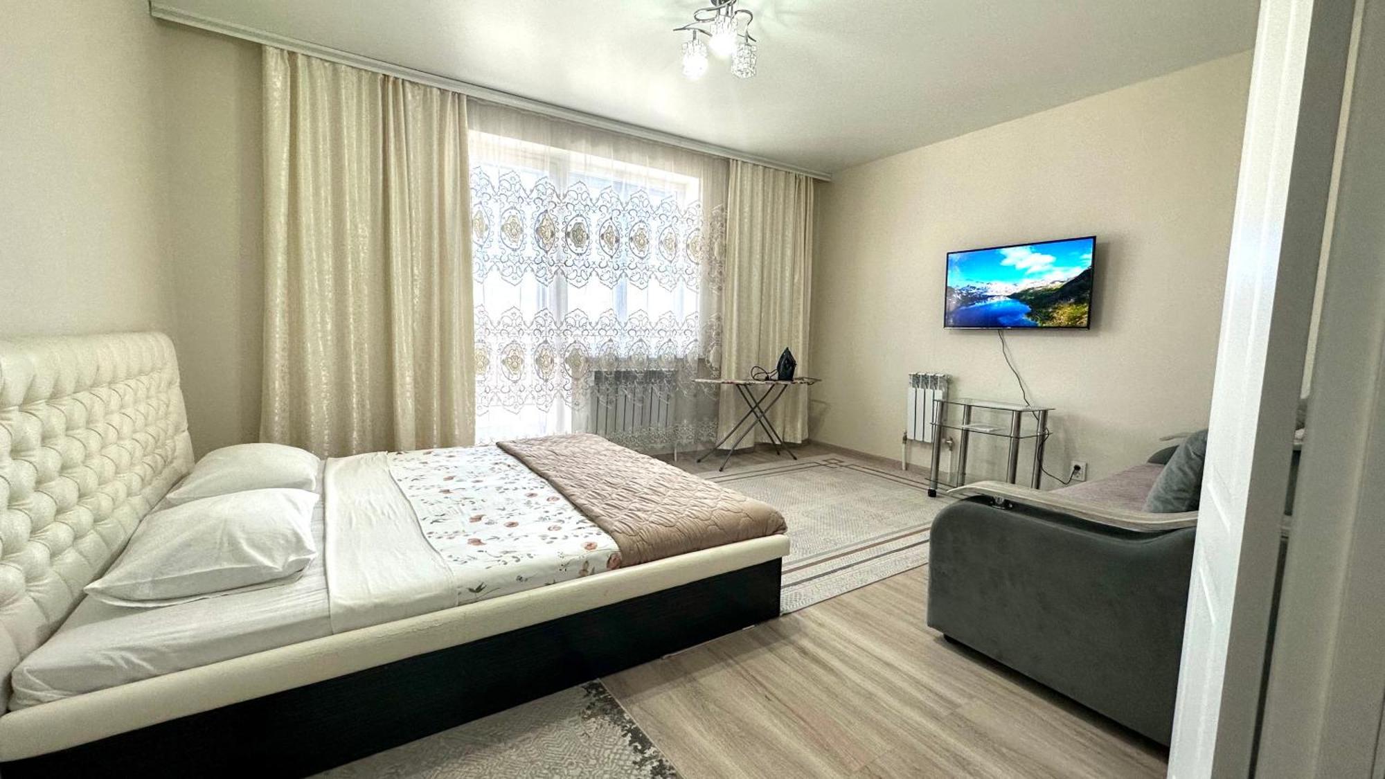 1 Комнатная Драмтеатр 1Bedroom Apartment Ustʼ-Kamenogorsk المظهر الخارجي الصورة